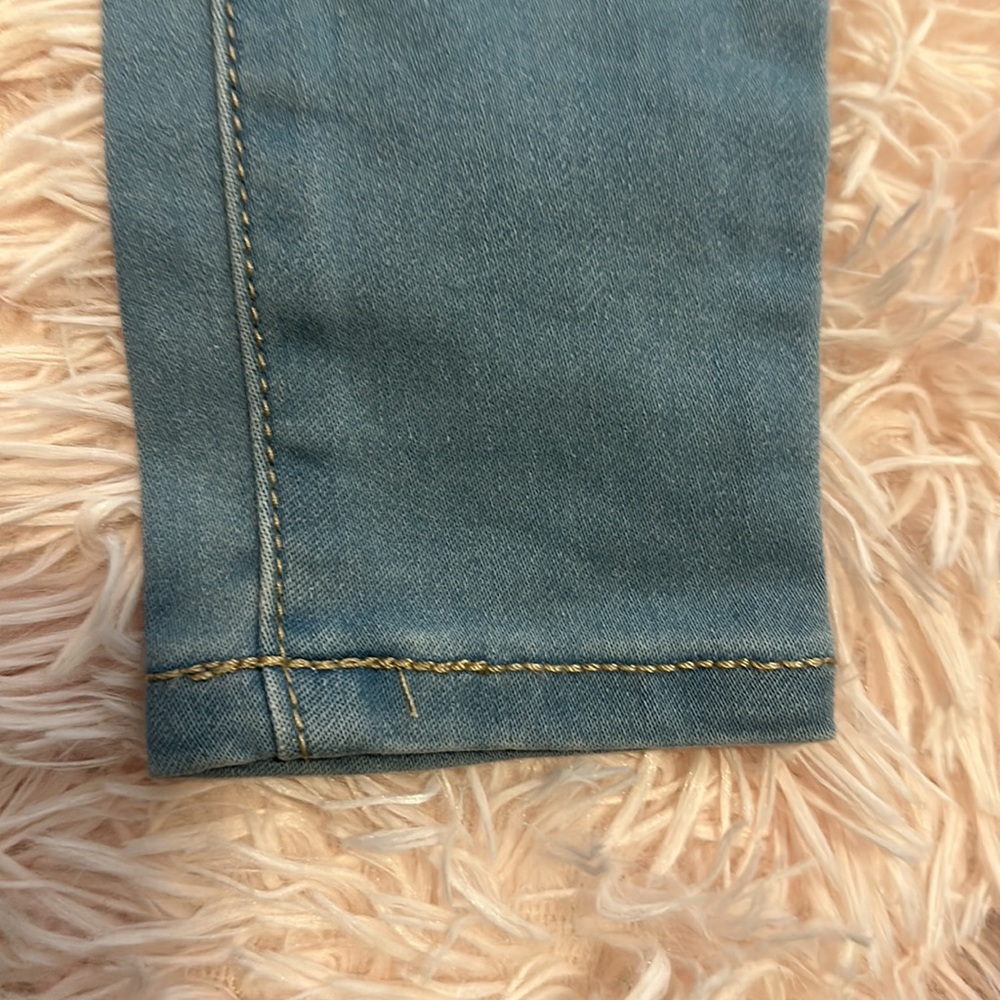 Jeans - Picture 2 of 3